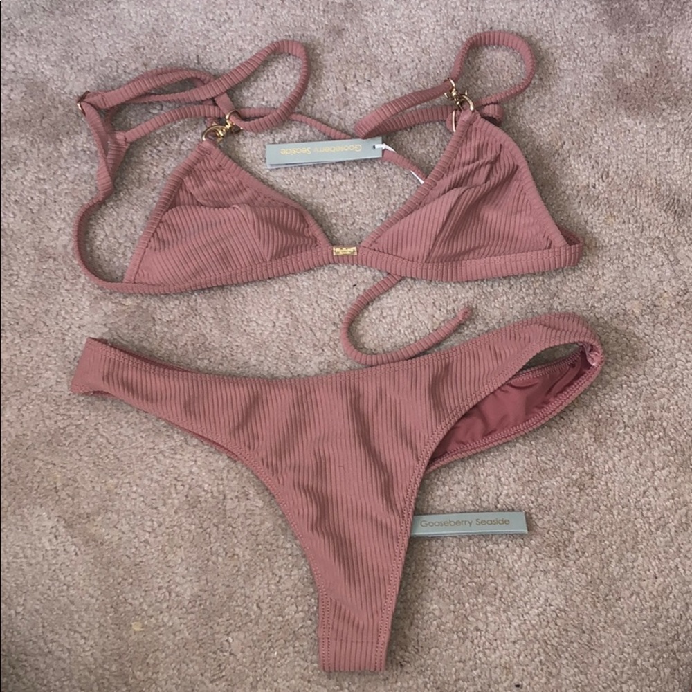 Gooseberry bikini